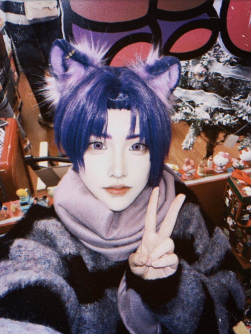 Suewine_'s tweet photo. 圣诞快乐
#ブルーロック #bluelock   #御影玲王 #cos #cosplay https://t.co/Jz6S1lAegE