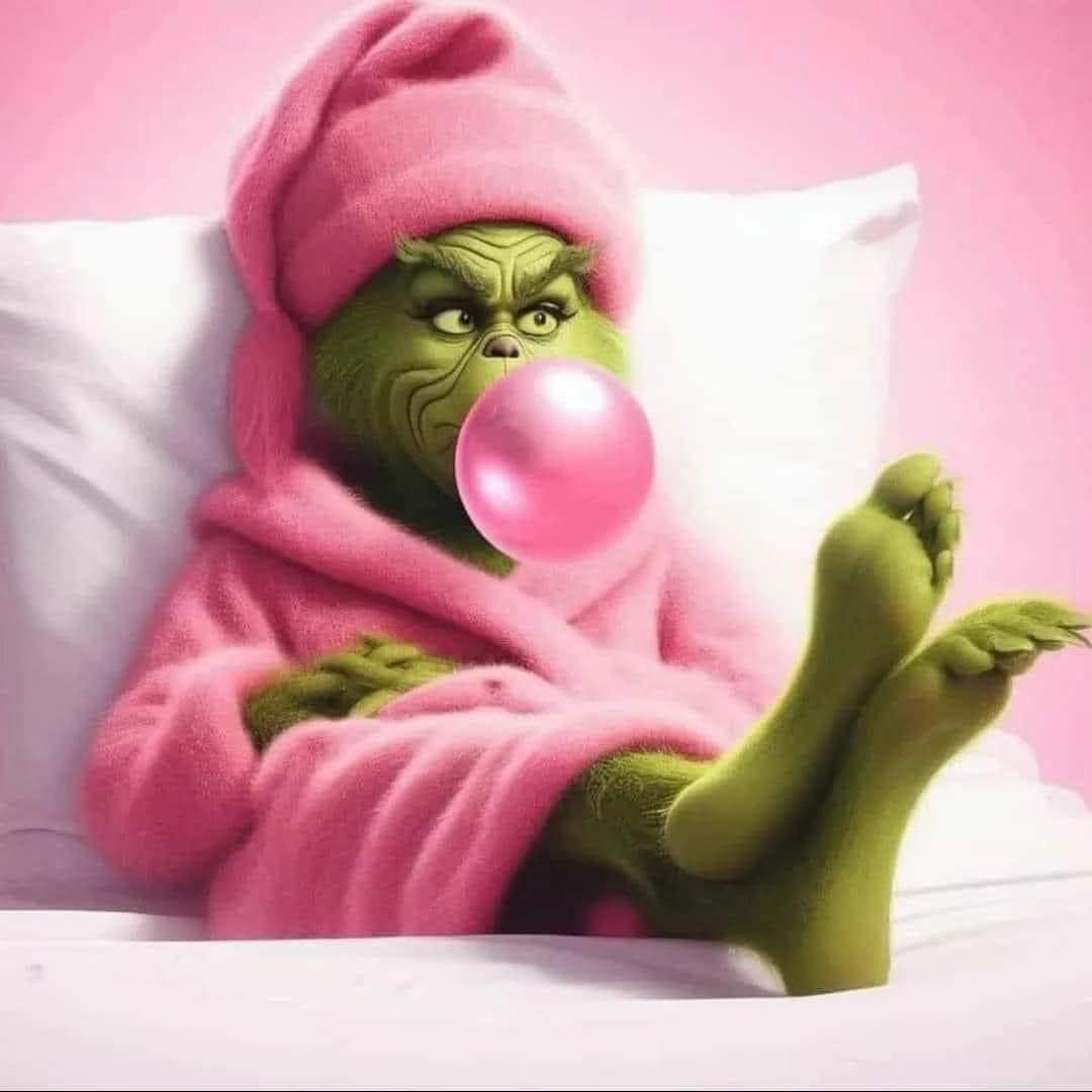 layxsnv's tweet photo. Them: how you go to bed at night knowing people hate you… 

Me at night https://t.co/nkQHO45UgP