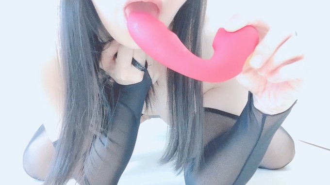 メリークリスマス🎄 サキュバスコスしてみたよ❤️  https://t.co/epu7qhPbCY  #裏垢女子 #裏アカ女子 #サキュバス #吸うやつ https://t.co/ltpbS2INS2<a href="/tag/%E8%A3%8F%E5%9E%A2%E5%A5%B3%E5%AD%90"class="tags">#裏垢女子</a><a href="/tag/%E8%A3%8F%E3%82%A2%E3%82%AB%E5%A5%B3%E5%AD%90"class="tags"><span>#裏アカ女子</span></a><a href="/tag/%E3%82%B5%E3%82%AD%E3%83%A5%E3%83%90%E3%82%B9"class="tags"><span>#サキュバス</span></a><a href="/tag/%E5%90%B8%E3%81%86%E3%82%84%E3%81%A4"class="tags"><span>#吸うやつ</span></a>