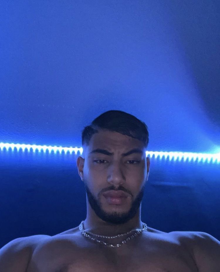 Turkimaster51's tweet image. You little pigs, I want to make your Christmas hell so write to me RT+LIKE

#rtverification #findom #rtgames #scallymaster #scallydom #cashmaster #cashslave #footslave
#humanatm #paypig #cashdrain #dom #sub #alphafeet #submissive #finsub #fag #alpha #sklave #mistress #gay