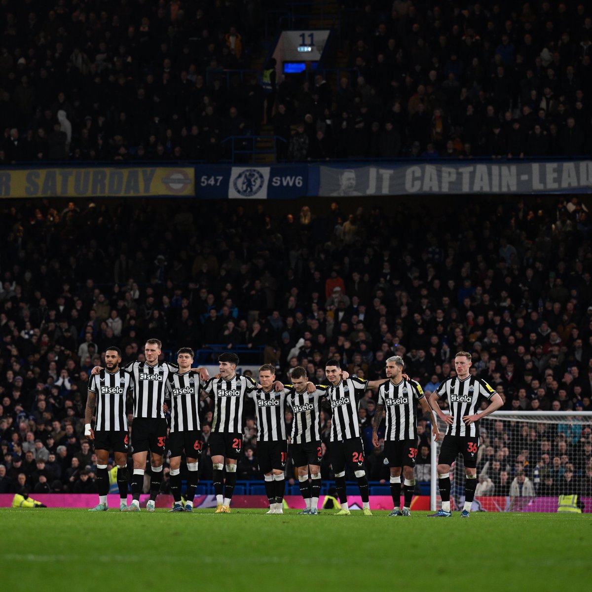 Newcastle United, bu sezon Premier Lig’de sahasında en çok puan toplayan ikinci takım konumunda bulunuyor. Aynı Newcastle, deplasmanda ise en az puan kazanan dört takımdan birisi. Evimizde sekiz, dış sahada ise yalnızca bir galibiyetimiz var. 🤔 #NUFC