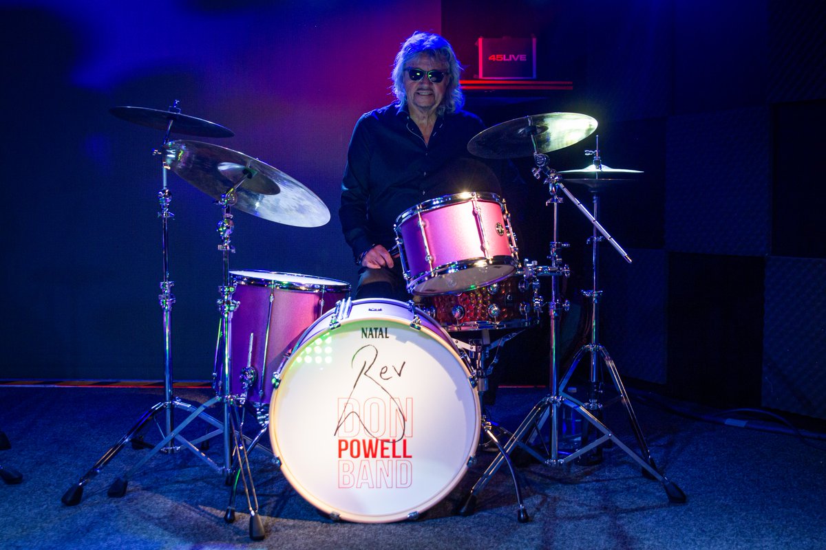 Christmas time is nearly with us so we would like to wish every one of you a Happy Christmas. We're getting ready for the release of the next Don Powell Band track featuring the drumming legend and all round lovely man Bev Bevan playing with Don  - to be released 20th Jan.
#slade