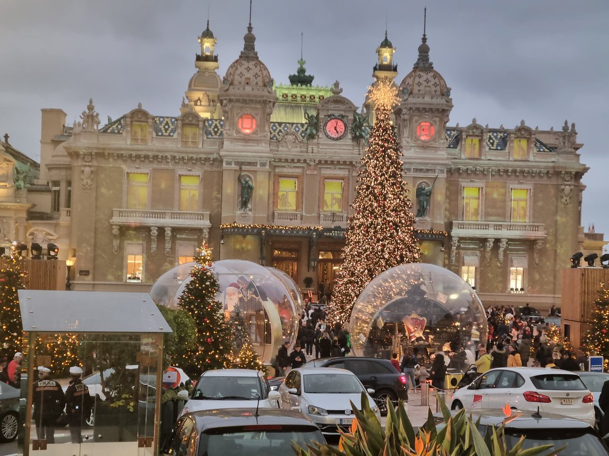 HCapitole's tweet photo. #Monaco #Noel2023 #hotelcapitole https://t.co/JQc18ebxCe