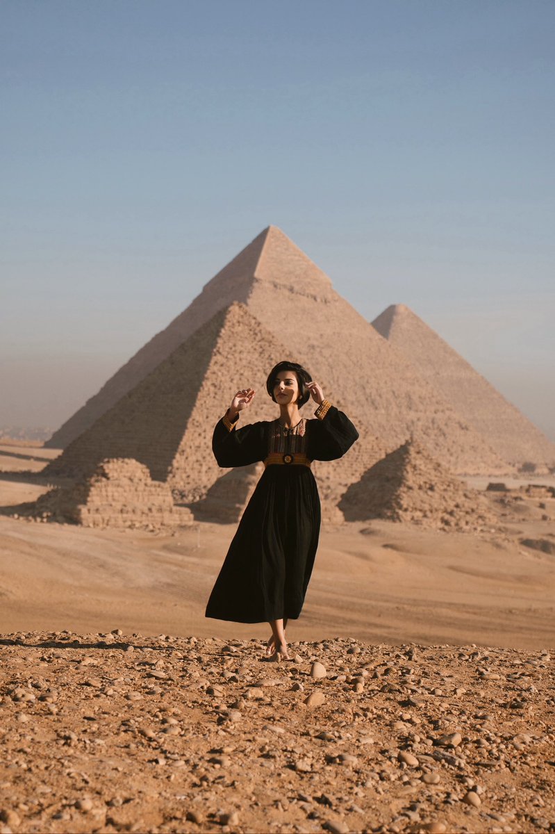 In a vintage Afghan dress, wandering amid ancient ruins… #Cairo #Egypt #Pyramids #Giza #AfghanDress #AfghanFashion #Kuchidress #VintageAfghanDress #BestDressedAfghan