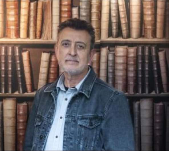 "Hay que tomar el instante con calma y lo demás no existe, ni el pasado ni el futuro"
#ManoloGarcía
Felices fiestas manoleros.
<a href="/manologarciacia/">Manolo Garcia y compañía!</a>