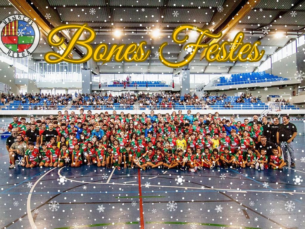 HandbolBerga's tweet photo. Des de la família de l'Handbol Berga us desitjem molt bones festes! 🎄❄️ https://t.co/QEiMVKvesn