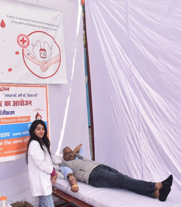 Nitin_vuenow's tweet image. Heartfelt gratitude to everyone making our #BloodDonationCamp a huge success on #5thRaisingDay of #VueNow! 🎂🌐 Selfless contributions have made a significant impact &amp;amp; spreading spirit of giving. Special thanks for inspiring &amp;amp; accompanying us in this journey. #VueNowRaisingDay