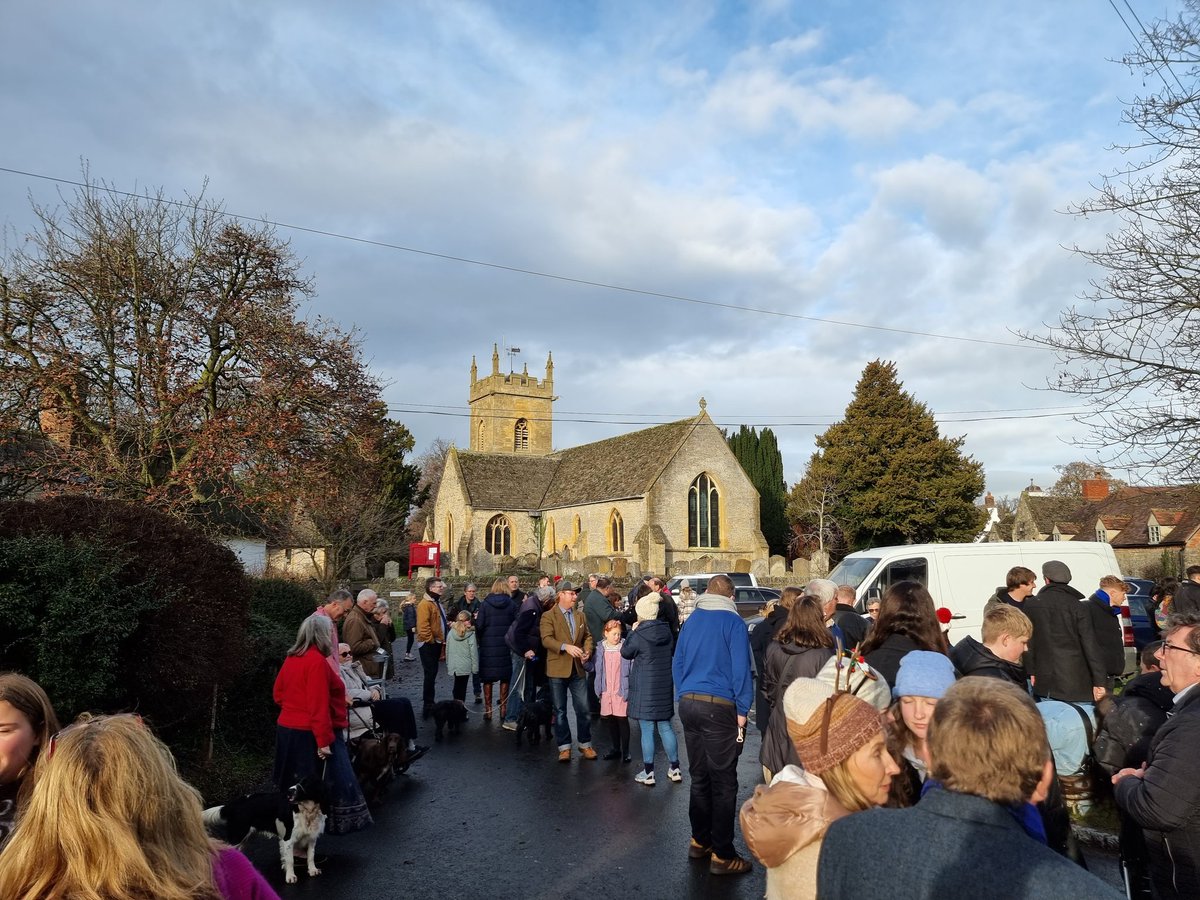 Don't forget! Chrismas morning in the cross with <a href="/Bretsilverband/">Bret Silver Band</a> and Christmas merriment! Starts at 10 am. That isn't TEN o'clock! Don't miss it!