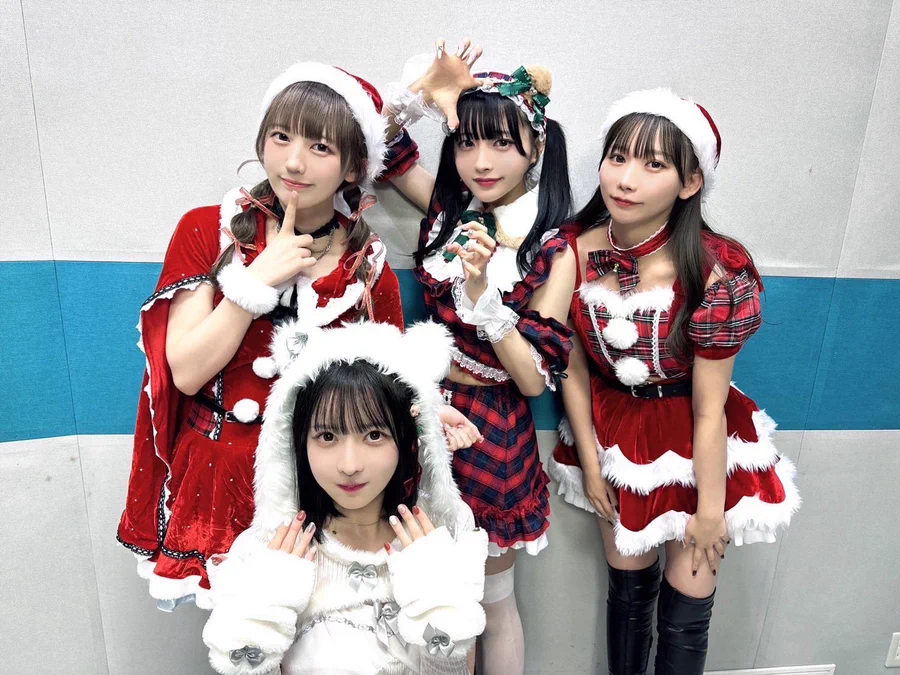 Asian girl Christmas costume