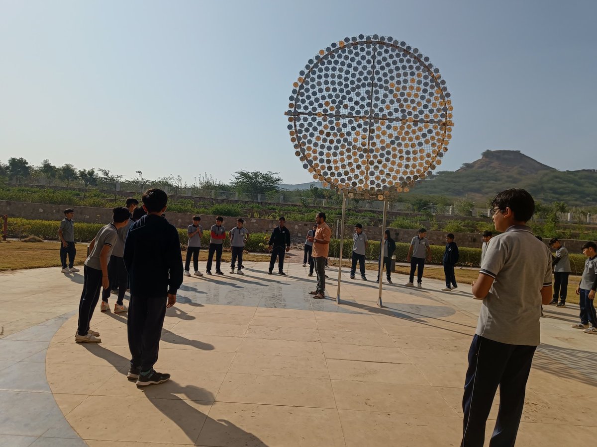 RscBhuj's tweet image. It becomes memorable For 900+ people including students, teachers and others by participating #outdoorfun, #puzzle #solving, interacting mathematician @RscBhuj
