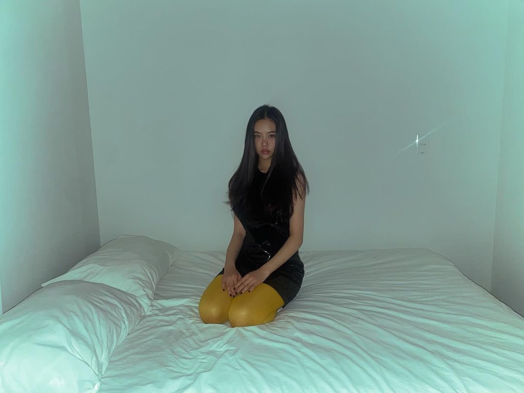 gwsnstagram's tweet image. [#LENA] 📸 lafindavril post 

There is no spoon

#공원소녀 #GWSN #레나