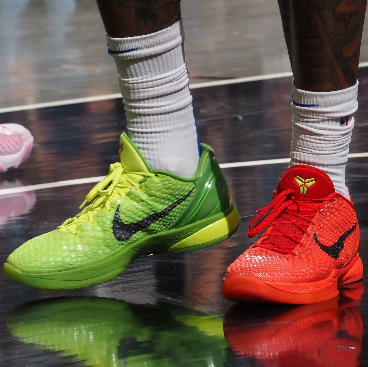 Kobe 11 grinch discount