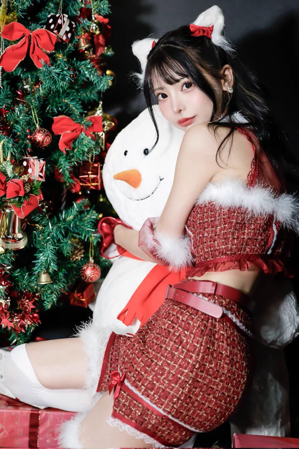 Asian girl Christmas costume