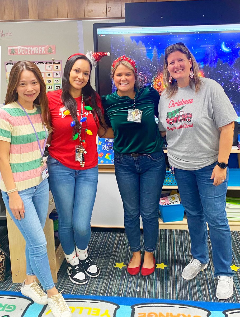 Merry Christmas Eve from your favorite PK class!🎄✨🤍 <a href="/cfisdmcgown/">@cfisdmcgown</a> #OwlAboutTheBest