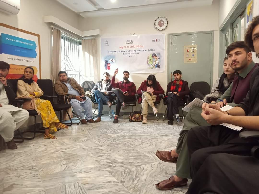 CenterPink's tweet photo. Attended 2nd Capacity Strengthening workshop of CSO’s - Say no to Child Brides !!

Chanan Development Association (CDA) Pakistan #Bargard 

Young Omang https://t.co/6Hyx9NuqHE