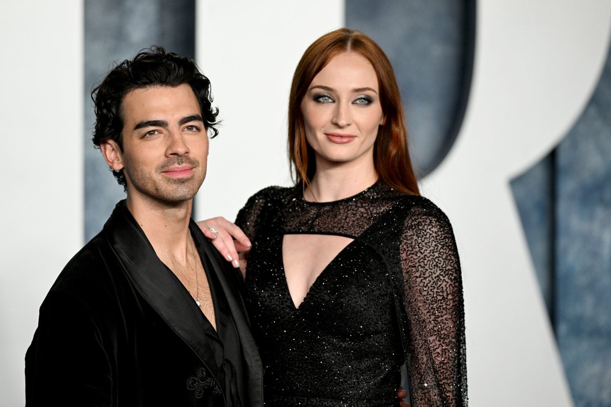 Sophie Turner Will Get Kids For Holiday, Estranged Husband Joe Jonas May Get Time With Them dlvr.it/T0Yjx9