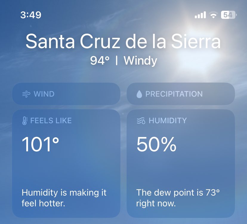 hadleyfoo's tweet image. Pressing skip every time White Christmas comes on the mix because it’s not even something my imagination can comprehend. ☀️