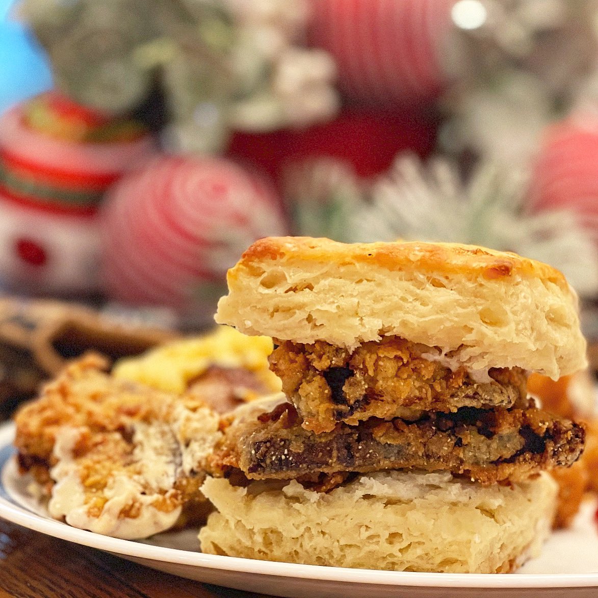 The brisket biscuit situation from <a href="/oakandsmokebbq/">Oak+Smoke Barbecue</a> is totally legit. Do yourself a solid one of these Sundays. #bbq #biscuit #brisket #brisketbiscuit