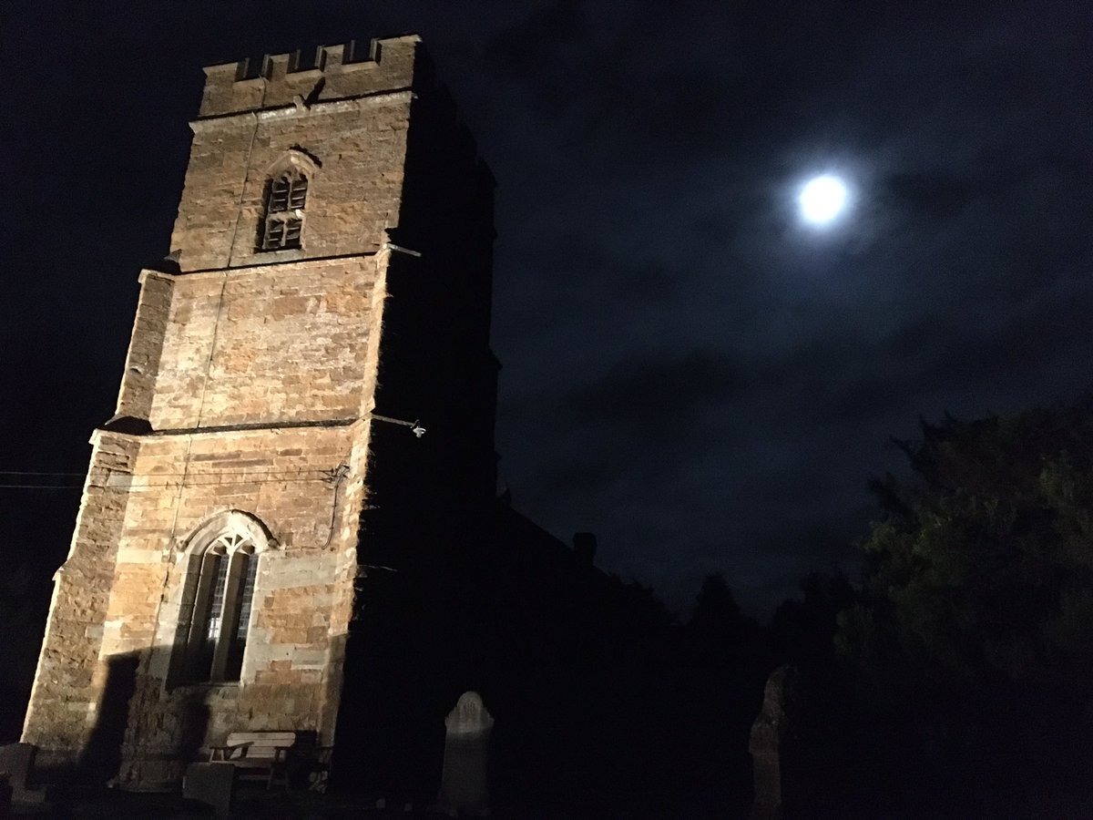 grange_ben's tweet photo. St Peter &amp; St Paul’s bell tower by Christmas Eve moonlight - have a Happy Christmas everyone. https://t.co/cSQgLW1AIB