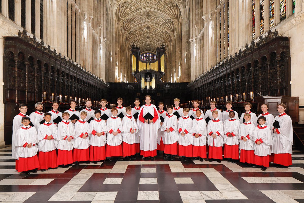 A marvellous Carols from King’s - a glimpse of heaven! A captivating sense of choral freedom and depth! Thank you @ChoirOfKingsCam and @danielhydeorgan. #powerofmusic