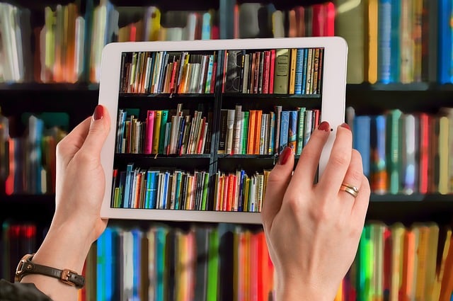 uwslib's tweet photo. Festive break is here! But fear not, #uwslibrary is always open online 24/7. Access your favourite eBooks and journal articles online any time of the day, any day of the week https://t.co/UGf60w76SZ https://t.co/EOmNqM8XaB