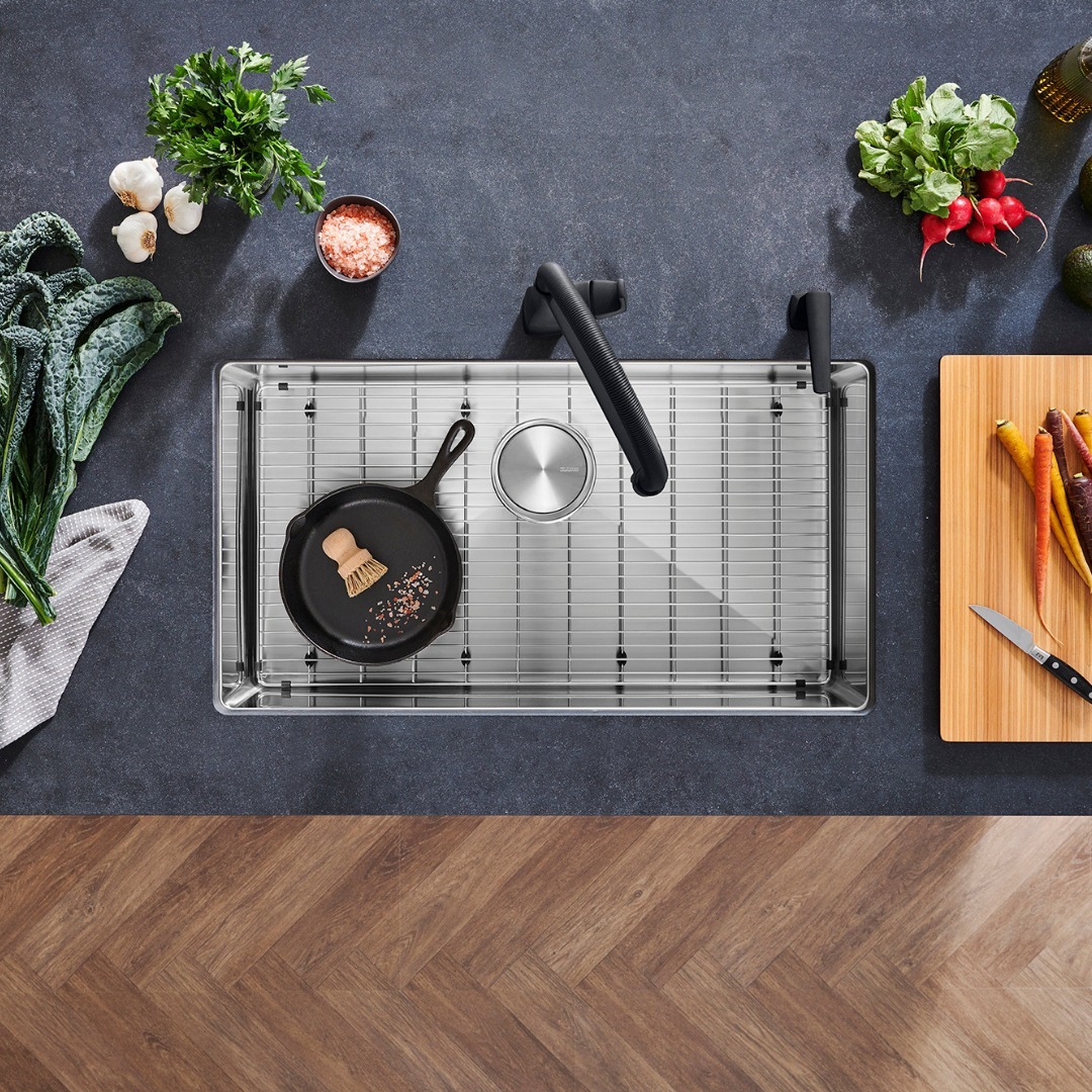 Who’s ready for all the prepping, cooking, and cleaning that will happen in the next few days? Let us help you with a beautiful Workstation by <a href="/blancocanada/">BLANCO Canada</a> ✨ This fixture will maximize your workspace and contain the mess of holiday cooking in a designated area 🍽️