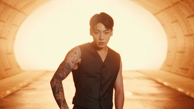 'Standing Next To You' by Jungkook has now sold over 500,000 units in the US.