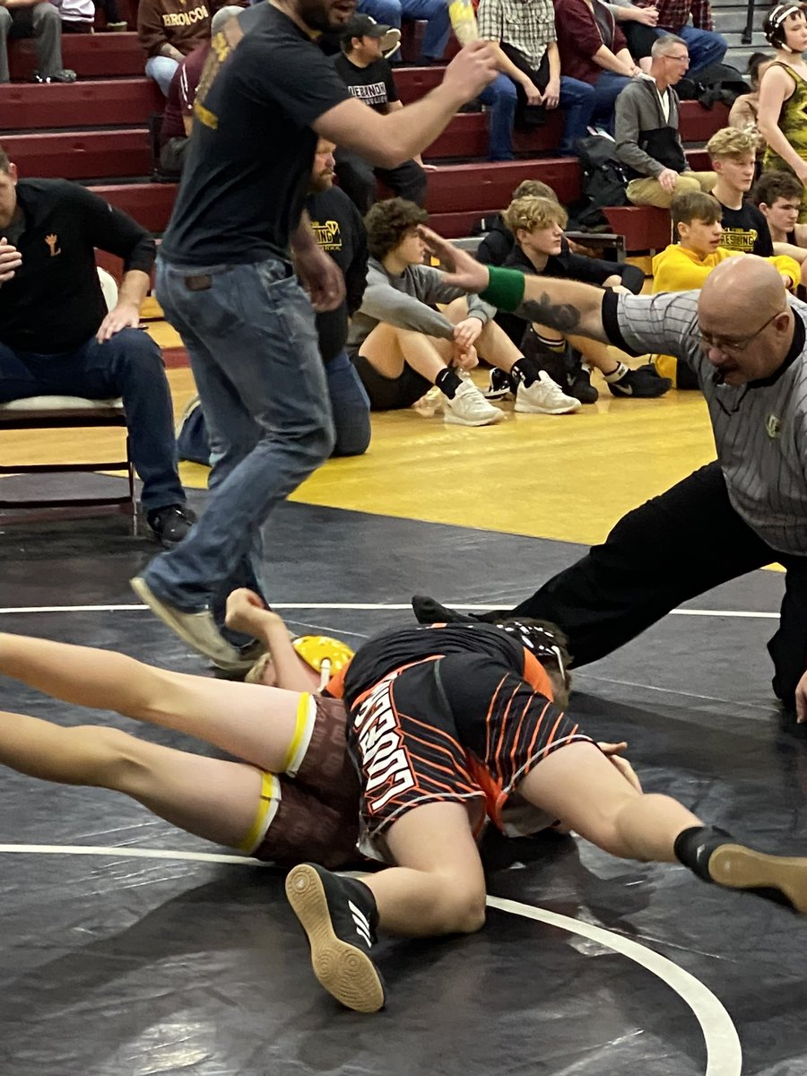 GCWOA's tweet image. Thank you to all coaches, wrestlers, officials and especially @midtownmiddies on another great @SWOWCA_ Classic. Here are some action shots from the weekend and from Ross Middle School