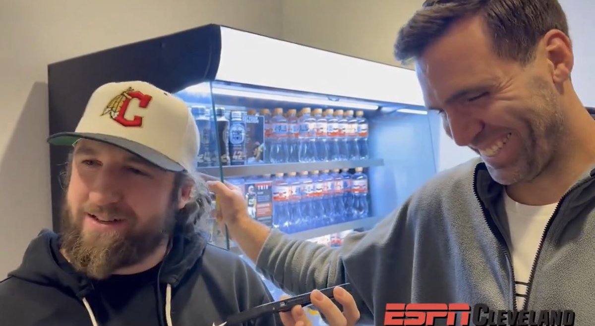 JJCoop25's tweet photo. All I’m saying is there is something about the Coop connection.. You’re welcome Browns fans. https://t.co/UcNMElaJ6G