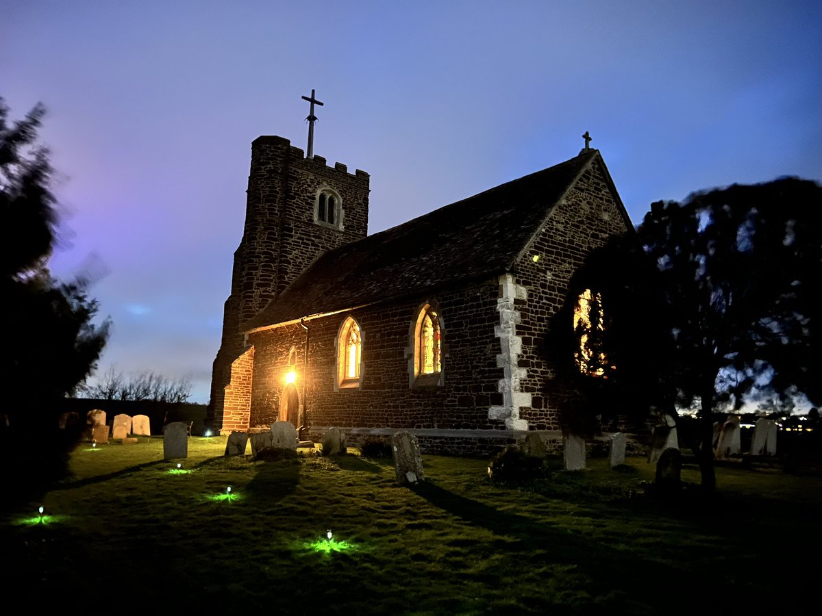 A wonderful evening of mince pies 🥧 , mulled wine 🍷 and carols 🎶 by candlelight at St. Mary’s Church, #Gravenhurst #Bedfordshire. Happy Christmas, one and all.