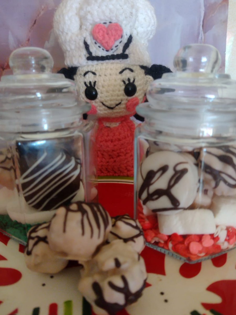 DOLCECANDY6's tweet photo. Y bueno, llegó navidad y nosotros cerramos con dulzura. A todos nuestros clientes, amigos de viña del mar y Valparaíso. les deseamos que tengan una linda navidad en familia con sus seres queridos. FELIZ NAVIDAD! #Navidad2023 #Valparaiso #viña #viñadelmar #Nochebuena2023 https://t.co/UvDX8fEeLg