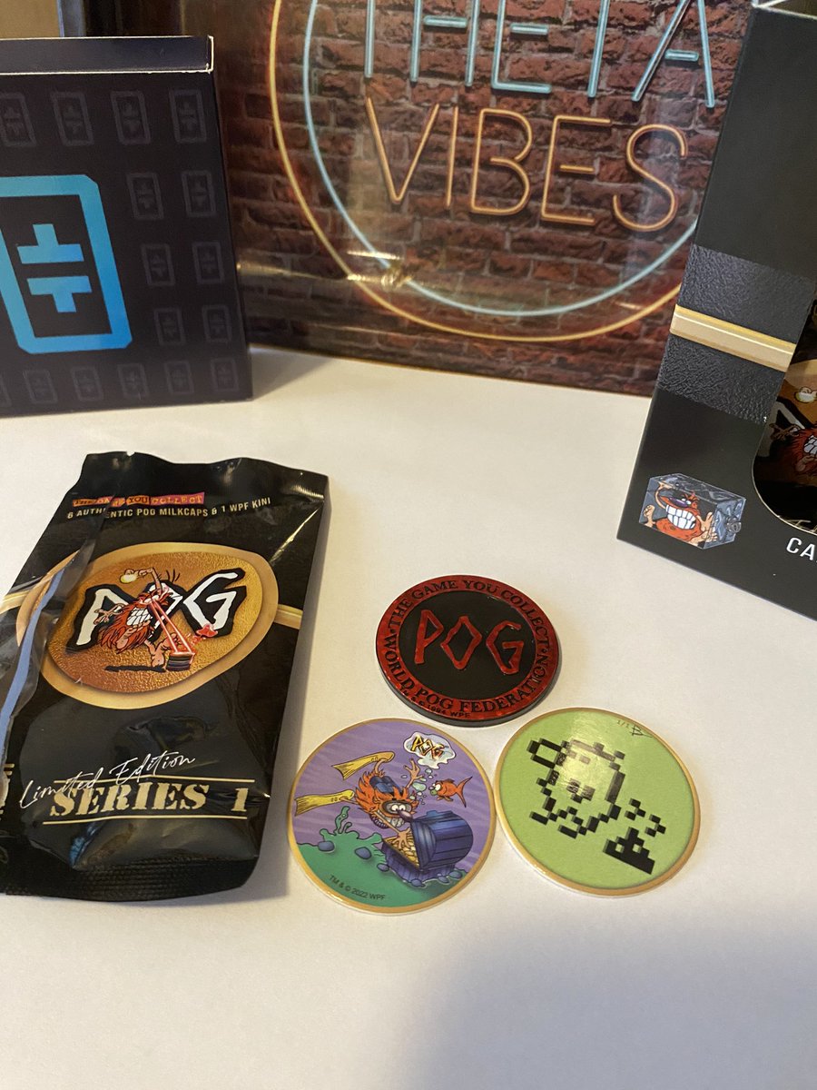 HumbertCrypto's tweet photo. 🚨Giveaway alert🚨 

Giving these 3 #Pogs from the new @PogDigital #Theta Box!

To enter:

1. Like and Retweet
2. Follow @PogDigital and @HumbertCrypto 
3. Tag your favorite #X accounts.

Drawing on Friday Dec 29th.

#LFPOG $Theta $Tfuel $Pogs https://t.co/hYj9nQcV78