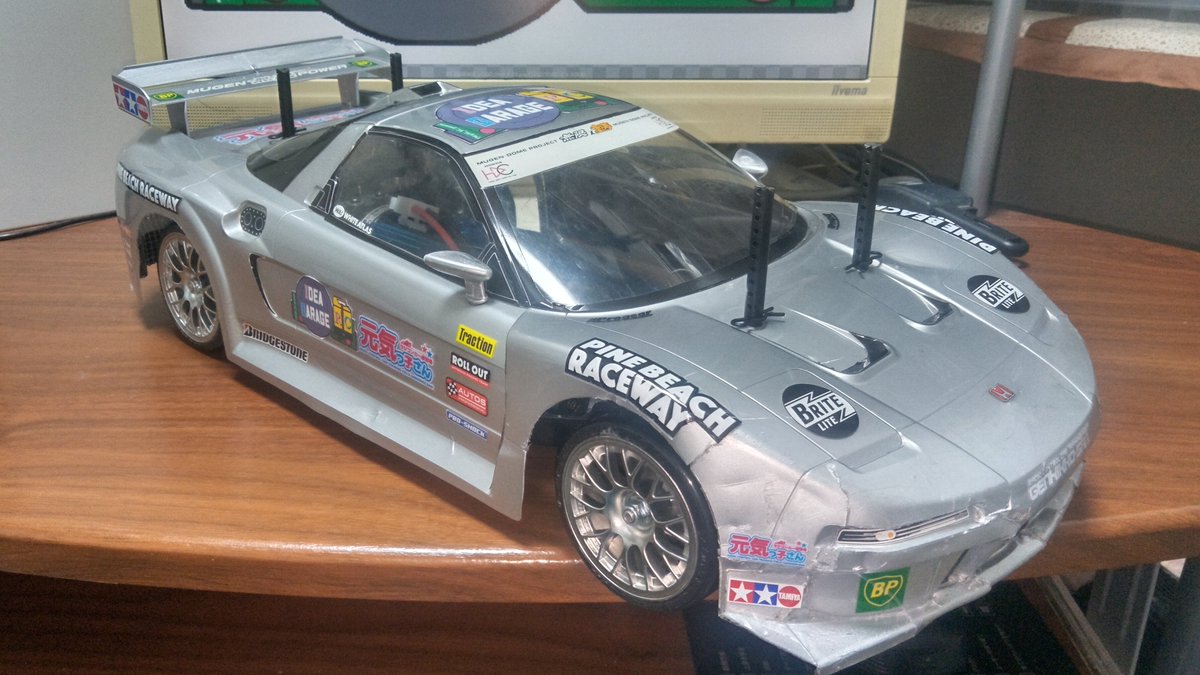 IG_RC_gunmetal's tweet photo. #今年買ってよかったラジコン
#TT02D
#無限NSX
買ったのは去年だけど、組み立てたのは今年だからセーフ?
ドリフト、難しいけどたぁーのしぃー💖
#グラスホッパー2
#スーパードラゴンホッパー
ネタ��作ったけどめっちゃ愛着湧いた
380たぁーのしぃー💖
#ラジコン https://t.co/sFEePwc7U1