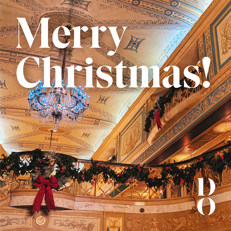 Detroit Opera wishes you a Merry Christmas!🎄As we celebrate the spirit of the holiday season, may the beauty of music and the warmth of shared moments surround you.✨