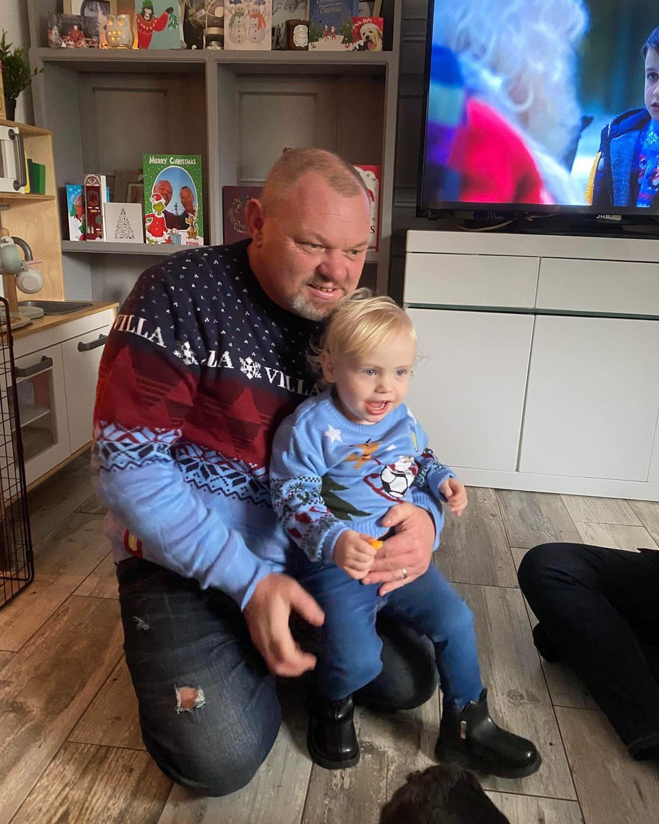 villamick20's tweet photo. Just had the best couple of hours with @Chell_DeVille &amp;  Matt and to top it off almost matching #avfc  jumpers with my beautiful granddaughter x x https://t.co/EyUF3iSh8j