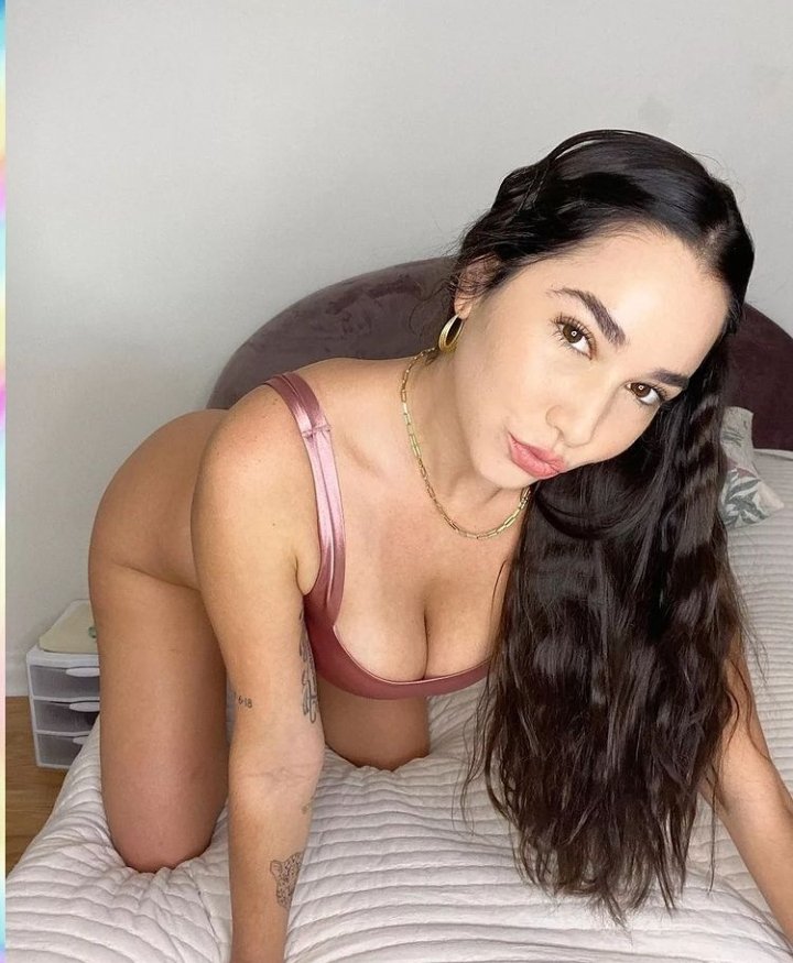 Who will take me on a  Date