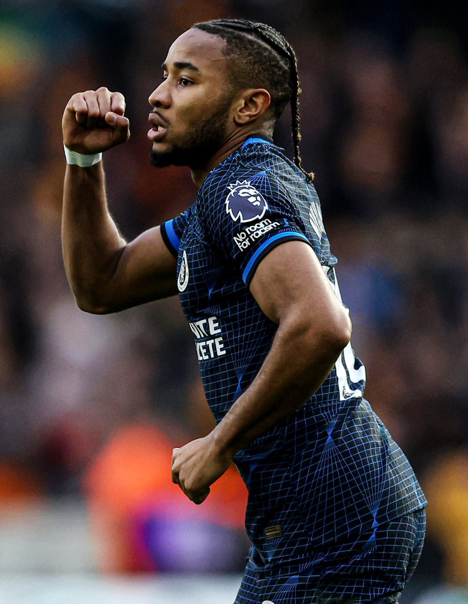 LDNFootbalI's tweet photo. First Premier League game. First Premier League goal. ✅ https://t.co/leIhiPnAxi