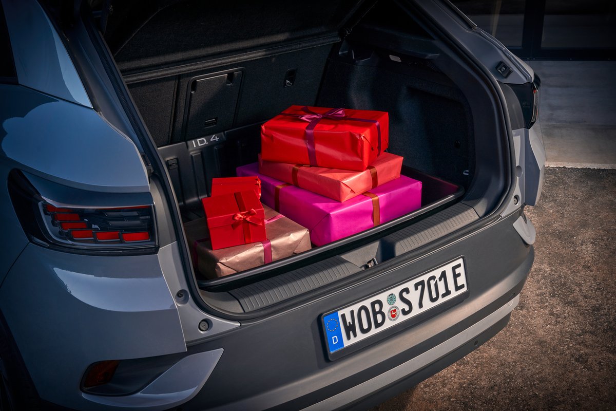 Marshall #Volkswagen wish you a safe journey this Christmas Eve! ☃️❄️🎄