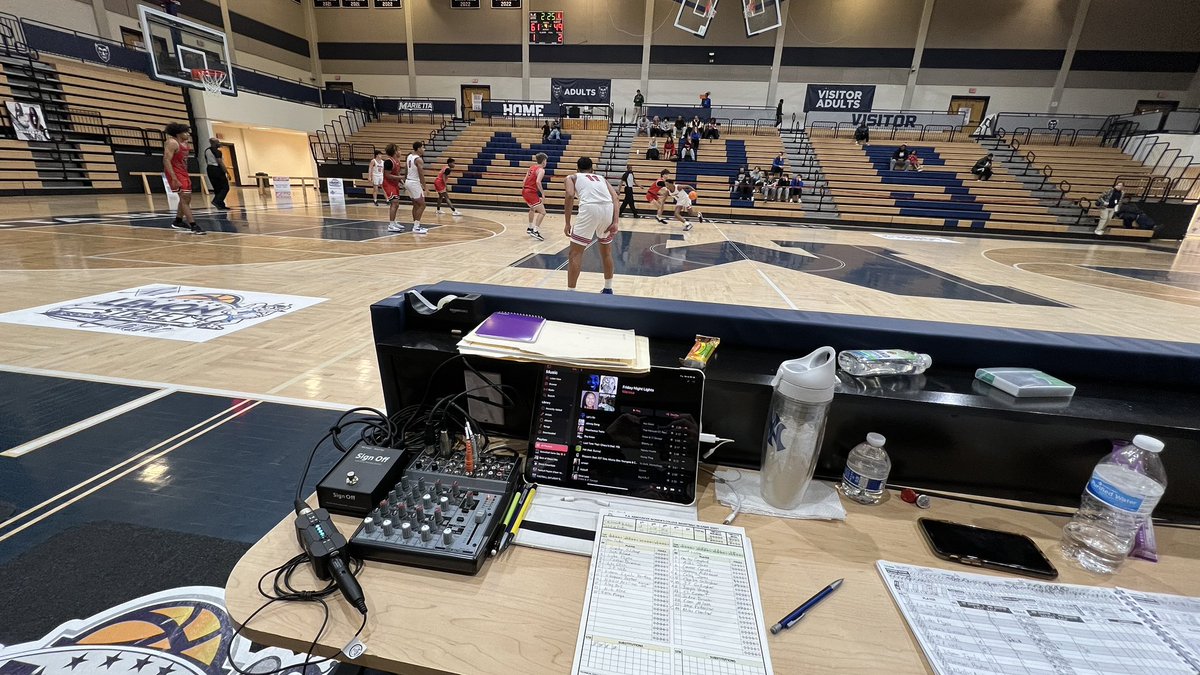 TMayerTV's tweet photo. So grateful to be a part of the 2023 @LemonStClassic we were so fortunate to have a front row seat to witness some awesome basketball games and talent #LSC #BeSomebody @cityofmarietta @TravelCobb @cobbsports #PAGameDay 🎙️ #PAannouncer https://t.co/5cAEdsRL6p