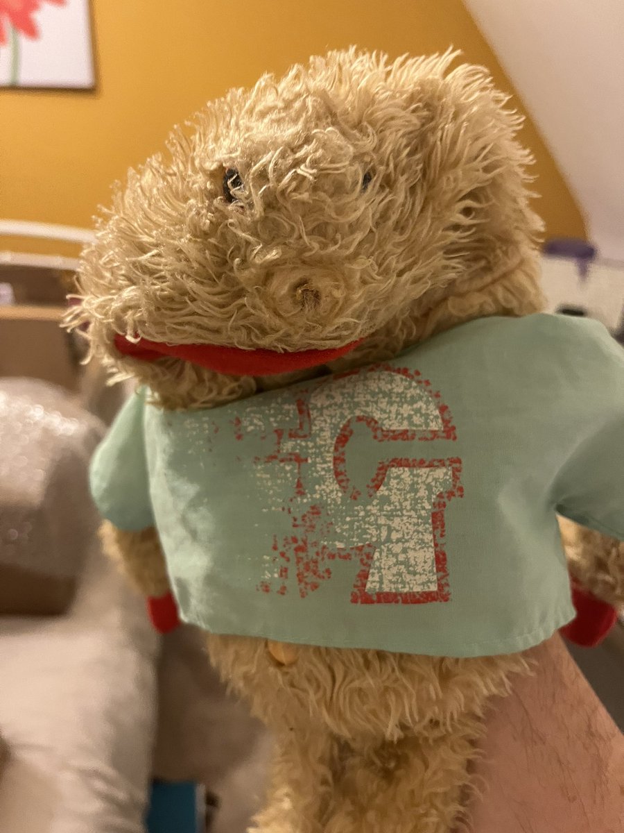 Well that’s #LuckyChristmas sorted - an ancient, noiseless, squeakless Gordon the Gopher pretending to eat my niece appears to be the highlight of Christmas