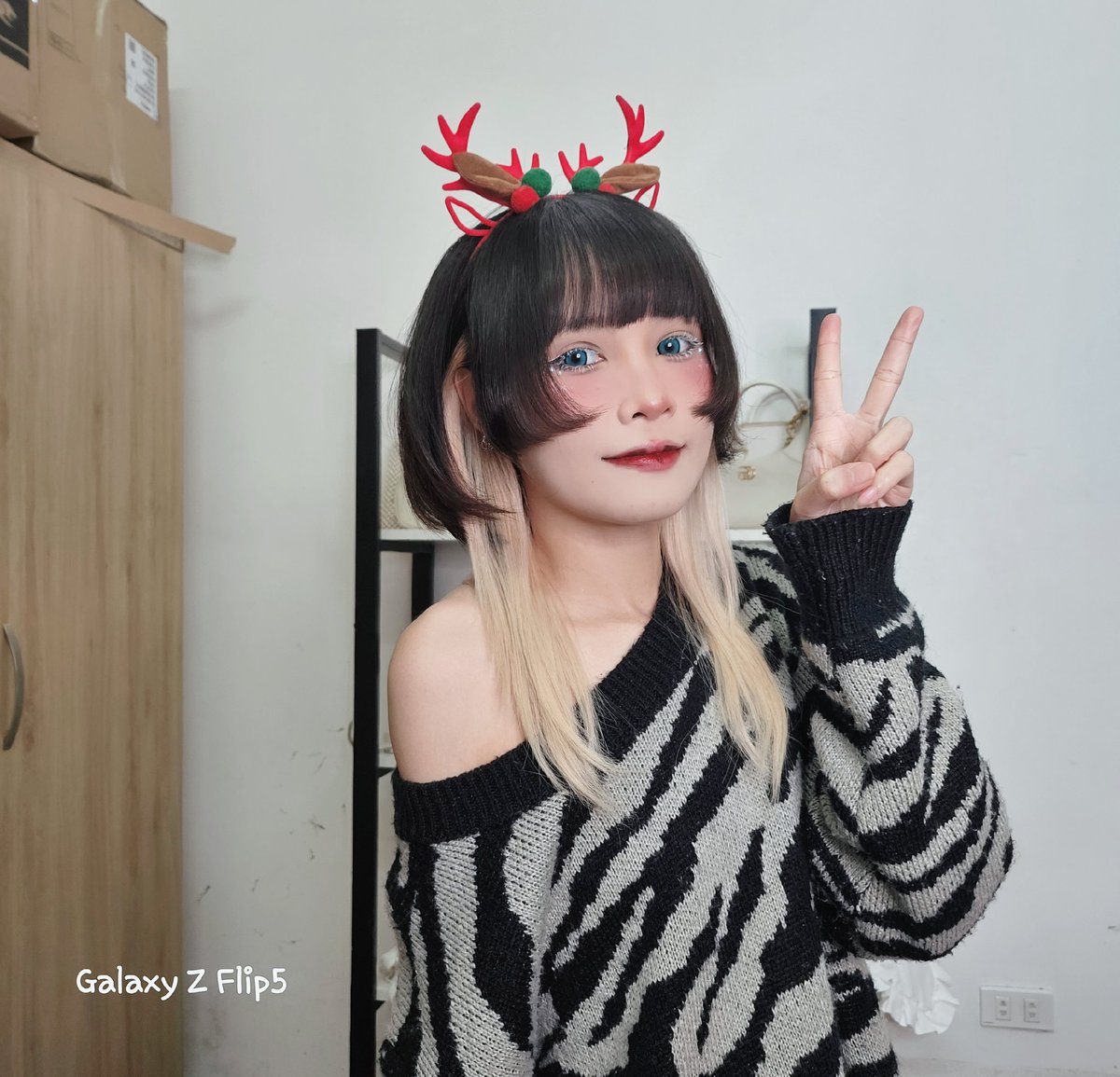 meow1928's tweet photo. Merry Christmas 🌲🌲🌲 https://t.co/MfOlJX9LGe