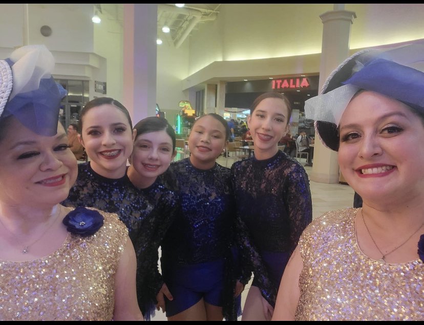 S_Ochoa_Writing's tweet photo. Winter show 2023 in the books! https://t.co/MF4EaQtQAy