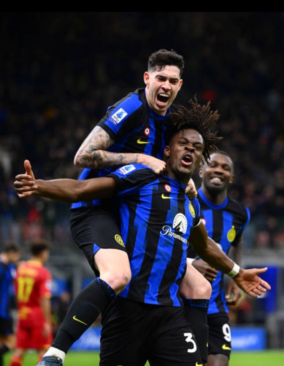 BOTWPod's tweet photo. Ciao Interisti 🖤💙🎄🎅

We’re going live in 40 minutes to recap our recent matches against Lazio, Bologna, and Lecce! Be sure to tune in! 

https://t.co/v9U1SZ982W https://t.co/6FpoLD5MXf