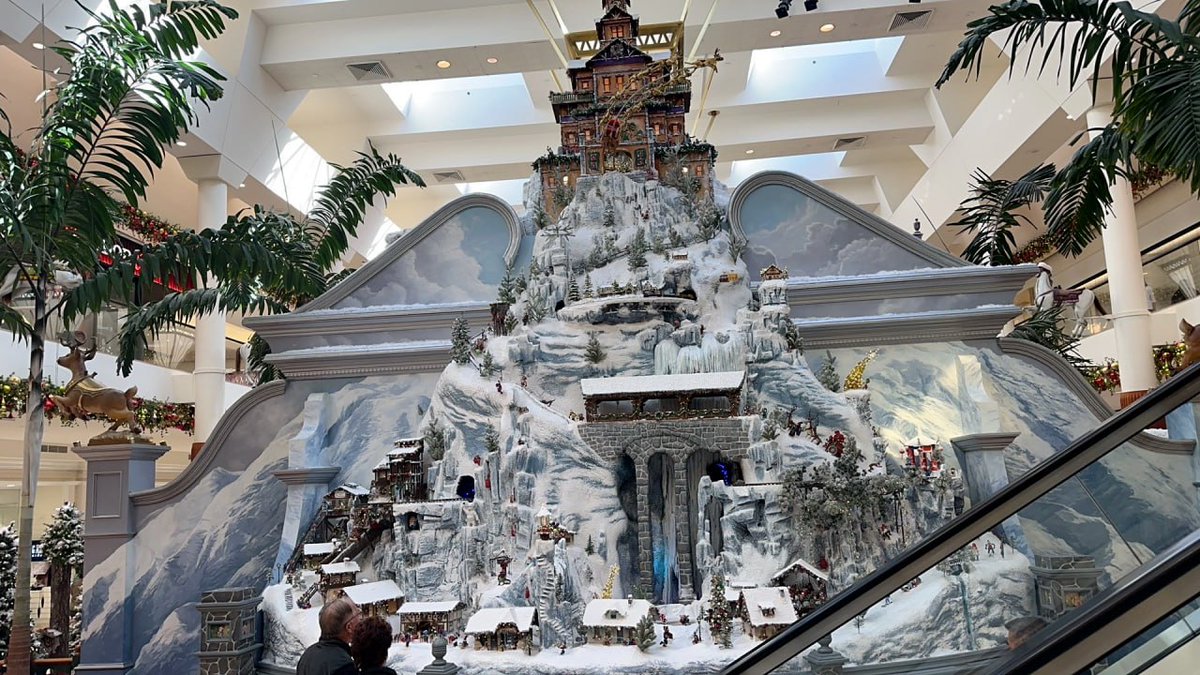 Christmas is one of my favorite childhood memories  the whole family gathers together, we tell stories and light candles  whether you’re celebrating in person or via Zoom, I wish you all a Merry Christmas!