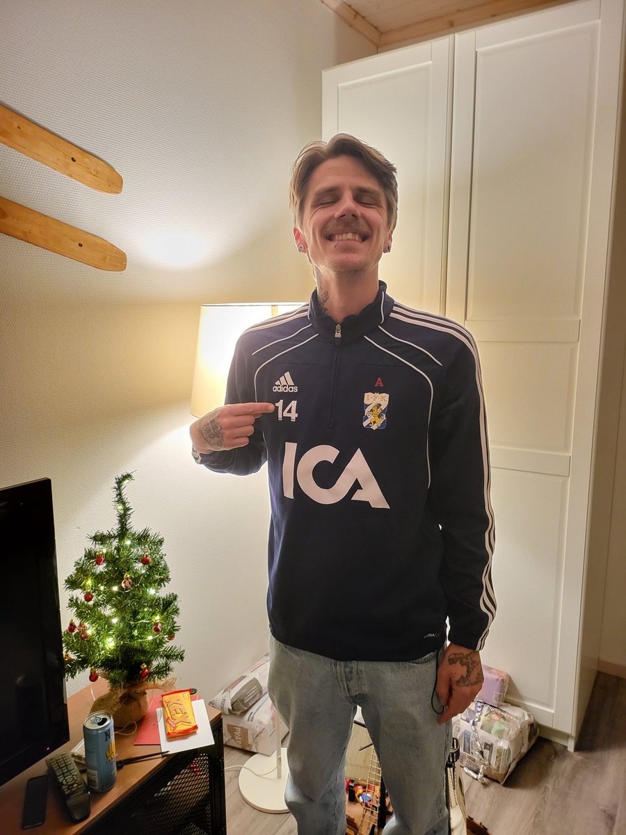 Loserkid46 🐇 tweet media