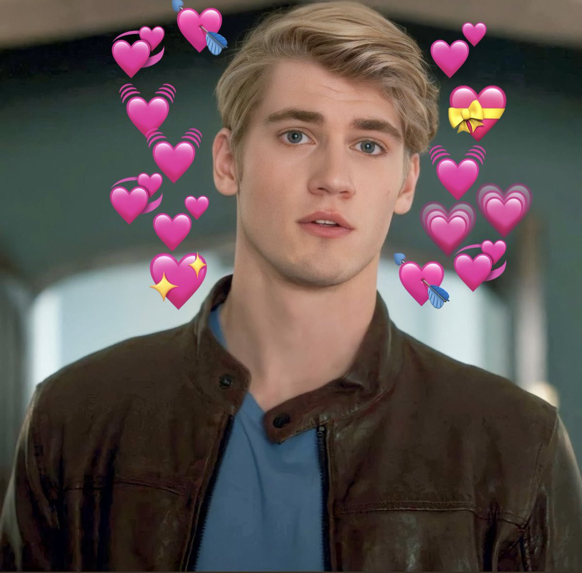 𝐭𝒆𝒅 𝐭𝒐𝒏𝒌𝒔. (@caelumsidcreum) on Twitter photo 