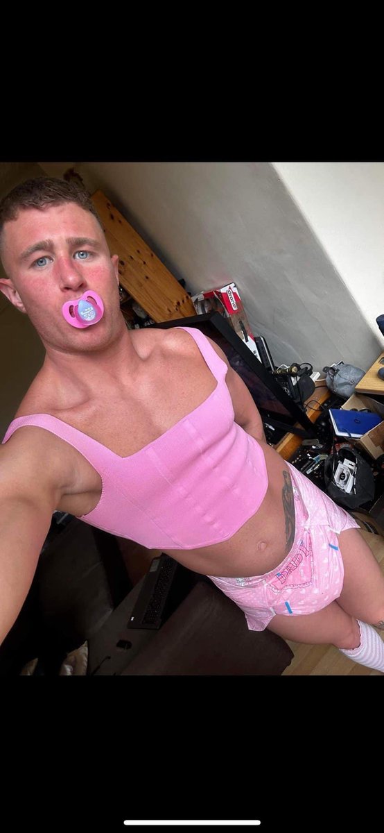 This one just PMd my wife.  Hilarious 😂😂😂

He wants his bum wiped.  

Twitter do your thing let’s return him to his wife / girlfriend