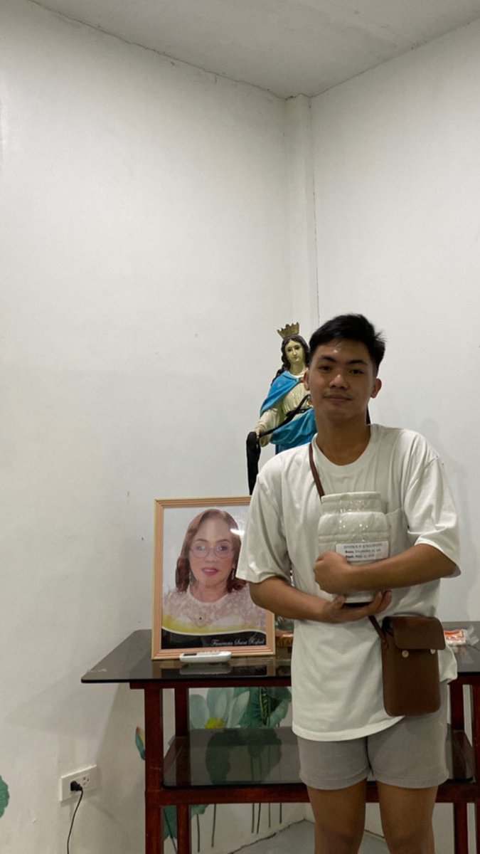 makpoyy's tweet photo. Happy birthday Ma! Miss na miss na kita😭❤️ https://t.co/n92i28Qfni