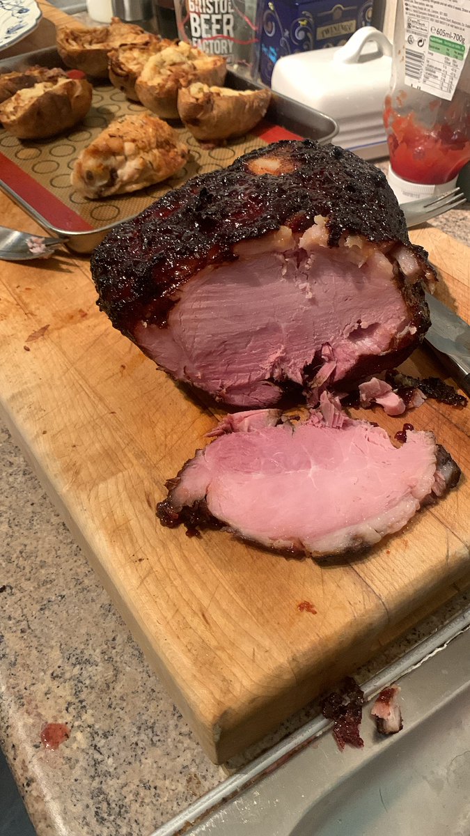 NathanMills_01's tweet photo. @jayrayner1 @Nigella_Lawson Did the cherry coke and cherry Jam glaze last night. Delicious. https://t.co/B2oqJlvtWe