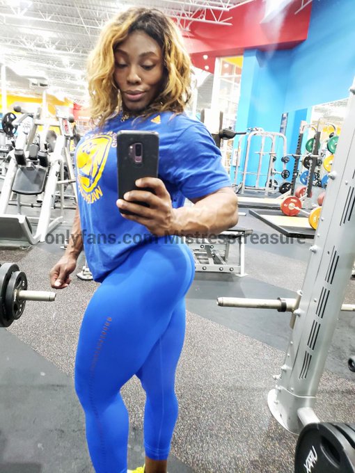 Somedays you're gonna struggle the key is not to quit b4 you start ..yams and hams for the holiday..#curves<a href="/tag/bodybuilding"class="tags"><span>#bodybuilding</span></a><a href="/tag/curves"class="tags"><span>#curves</span></a><a href="/tag/femdom"class="tags"><span>#femdom</span></a><a href="/tag/offseason"class="tags"><span>#offseason</span></a><a href="/tag/femalemuscle"class="tags"><span>#femalemuscle</span></a>